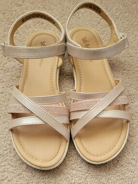 Girls Metallic Pink Strappy Comfort Sandals
